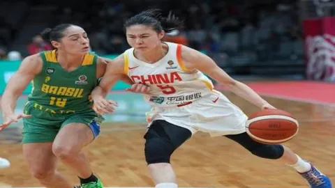 大乐透期号专家推荐：公牛客场胜率与勇士连败调整对比