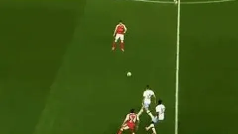 “中国高校篮球名人堂首次开堂，九位篮球英才获誉上榜”